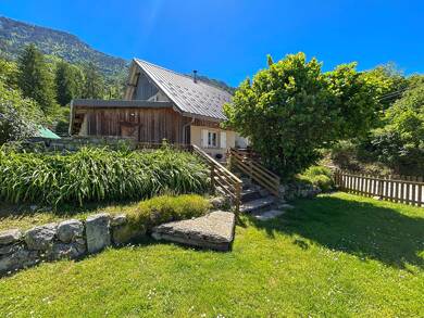Maison à vendre 425 000 € 5 pièces 4 chambres 195 m² 727 m² de terrain Centre-Stade Chambery 73000