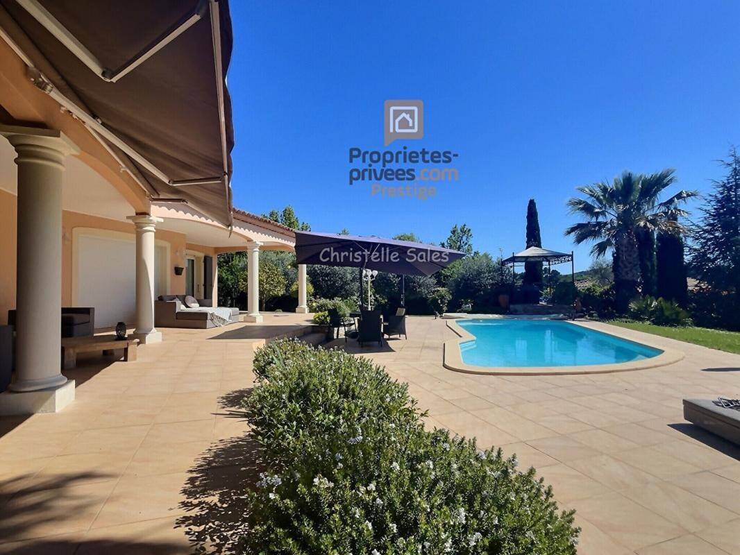 Maison à vendre, 185m², BAGNOLS EN FORET