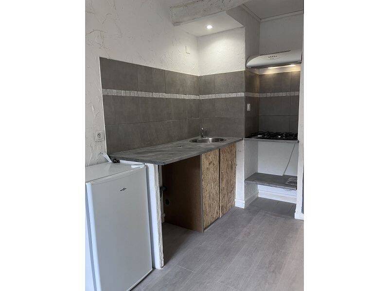 Maison à louer, 12m², CORRENS