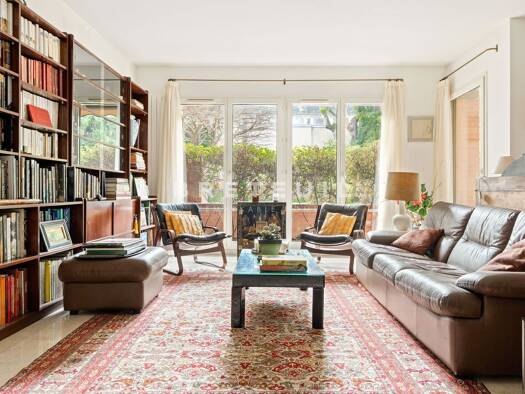 Duplex à vendre 1 990 000 € 4 pièces 3 chambres 145 m² Étage 1/5 Saint Placide Paris 6ème arrondissement 75006