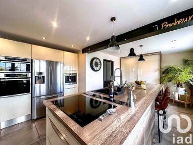 Maison à vendre 308 000 € 6 pièces 3 chambres 154 m² 2 606 m² de terrain Conches-en-Ouche 27190
