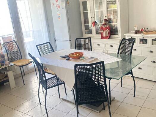 Appartement à louer 840 € 3 pièces 2 chambres 59 m² Étage 1/3 Centre Ville Est Bourgoin-Jallieu 38300