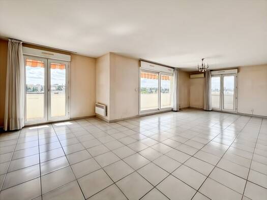 Appartement à vendre 412 000 € 5 pièces 4 chambres 127 m² Étage 4/4 Croix d'Argent Montpellier 34070
