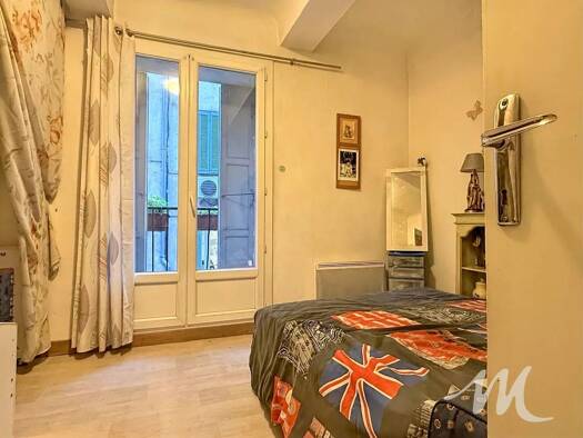 Appartement à vendre 99 000 € 3 pièces 2 chambres 72 m² Étage 1/3 Barjols 83670