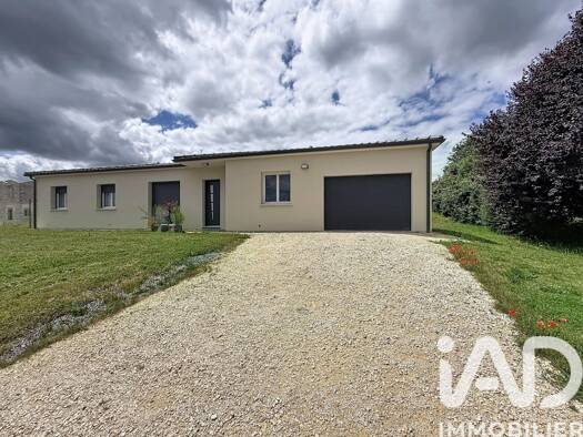 Maison de plain-pied à vendre 290 000 € 4 pièces 3 chambres 103,45 m² 2 011 m² de terrain Château-l'Évêque 24460