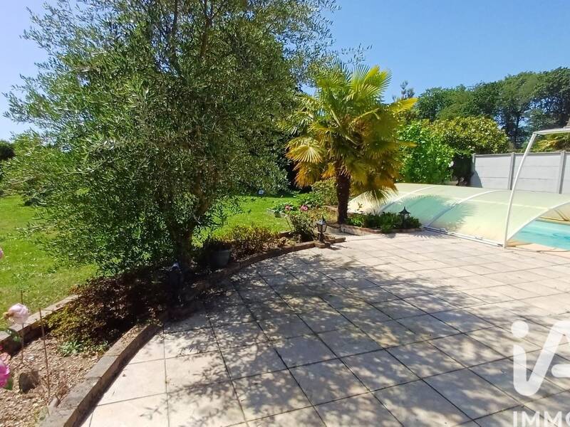 Maison à vendre, 124m², LA CHAPELLE DU BOIS DES FAULX