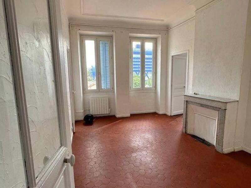 Maison à louer, 44m², MARSEILLE 4E