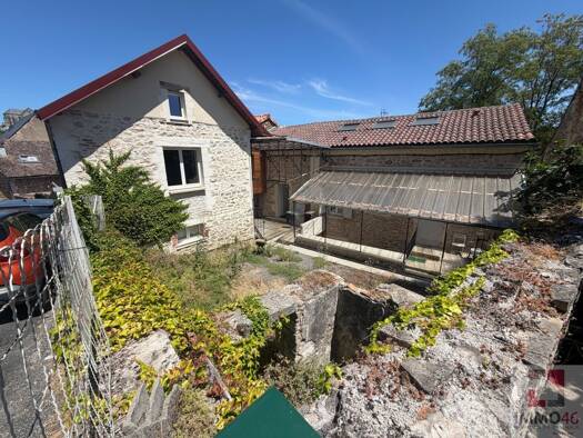 Maison de ville à vendre 60 480 € 2 pièces 1 chambre 25,88 m² 95 m² de terrain Gramat 46500