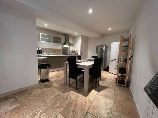 Maison à louer 675 € 3 pièces 2 chambres 76,6 m² dès le 10/11/2025 Beaumes-de-Venise 84190