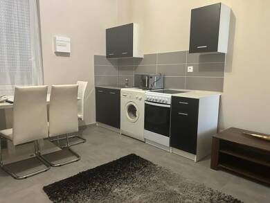 Appartement à louer 700 € 2 pièces 1 chambre 24,3 m² 1 étages Le Village Vaulx en Velin 69120