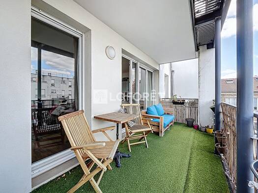 Appartement à vendre 369 000 € 5 pièces 3 chambres 95 m² 4ème étage Gondoles Nord I Choisy le Roi 94600