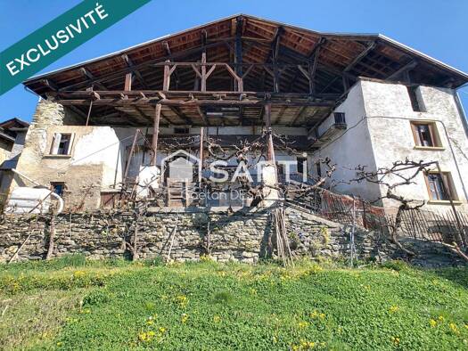 Maison à vendre 250 000 € 7 pièces 1 chambre 480 m² 1 200 m² de terrain La Plagne Tarentaise 73210