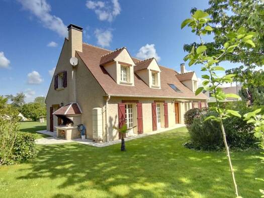 Maison à vendre 699 000 € 8 pièces 6 chambres 195 m² 1 848 m² de terrain Goupillières 78770