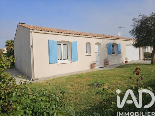 Maison à vendre 240 000 € 5 pièces 3 chambres 124 m² 989 m² de terrain Sainte-Gemme 17250