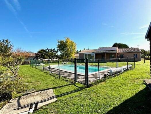 Maison à vendre 288 000 € 5 pièces 3 chambres 115 m² 2 203 m² de terrain Beaupuy 47200