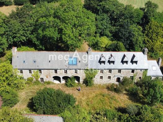 Demeure à vendre 412 500 € 10 pièces 8 chambres 380 m² 23 183 m² de terrain Pédernec 22540
