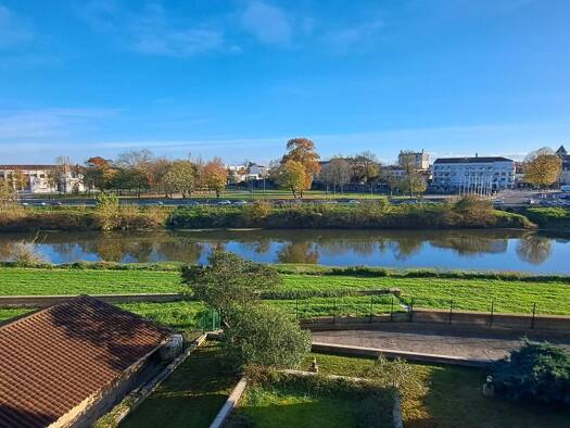 Triplex à vendre 72 000 € 1 pièce 28 m² Étage 3/5 Sablar-Rive Droite Dax 40100