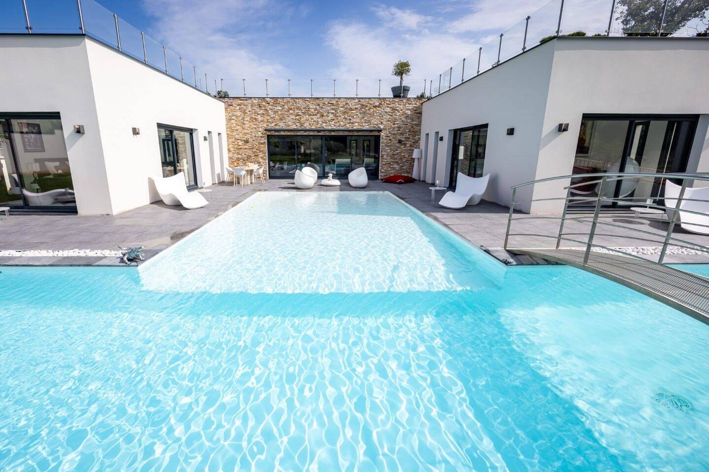 Maison à vendre, 210m², SAINT LAURENT DES ARBRES