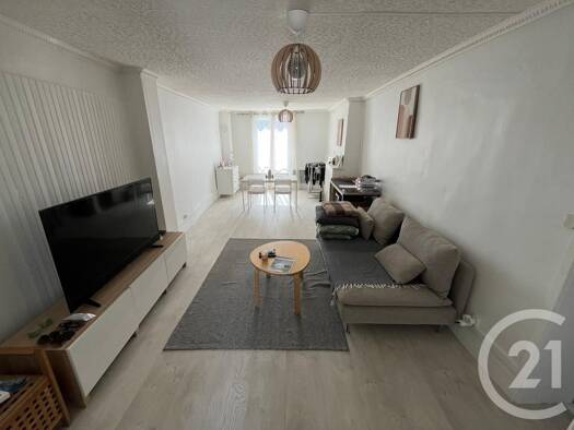 Appartement à louer 760 € 2 pièces 1 chambre 51,9 m² 2ème étage Dammartin en Goele 77230