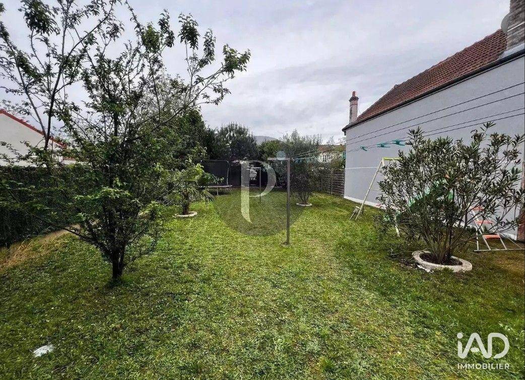 Maison à vendre, 121m², SAINT MAUR DES FOSSES