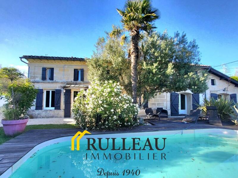 Maison à vendre, 204m², PRIGNAC ET MARCAMPS