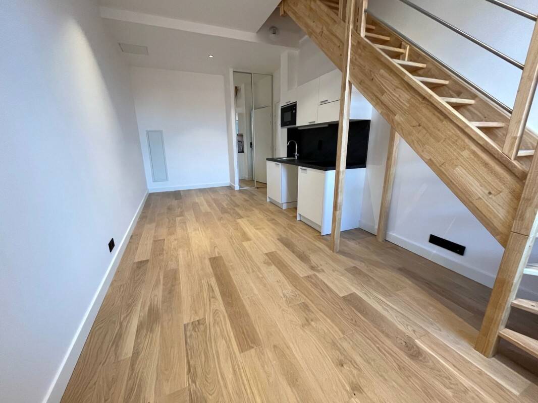 Maison à louer, 27m², CANNES