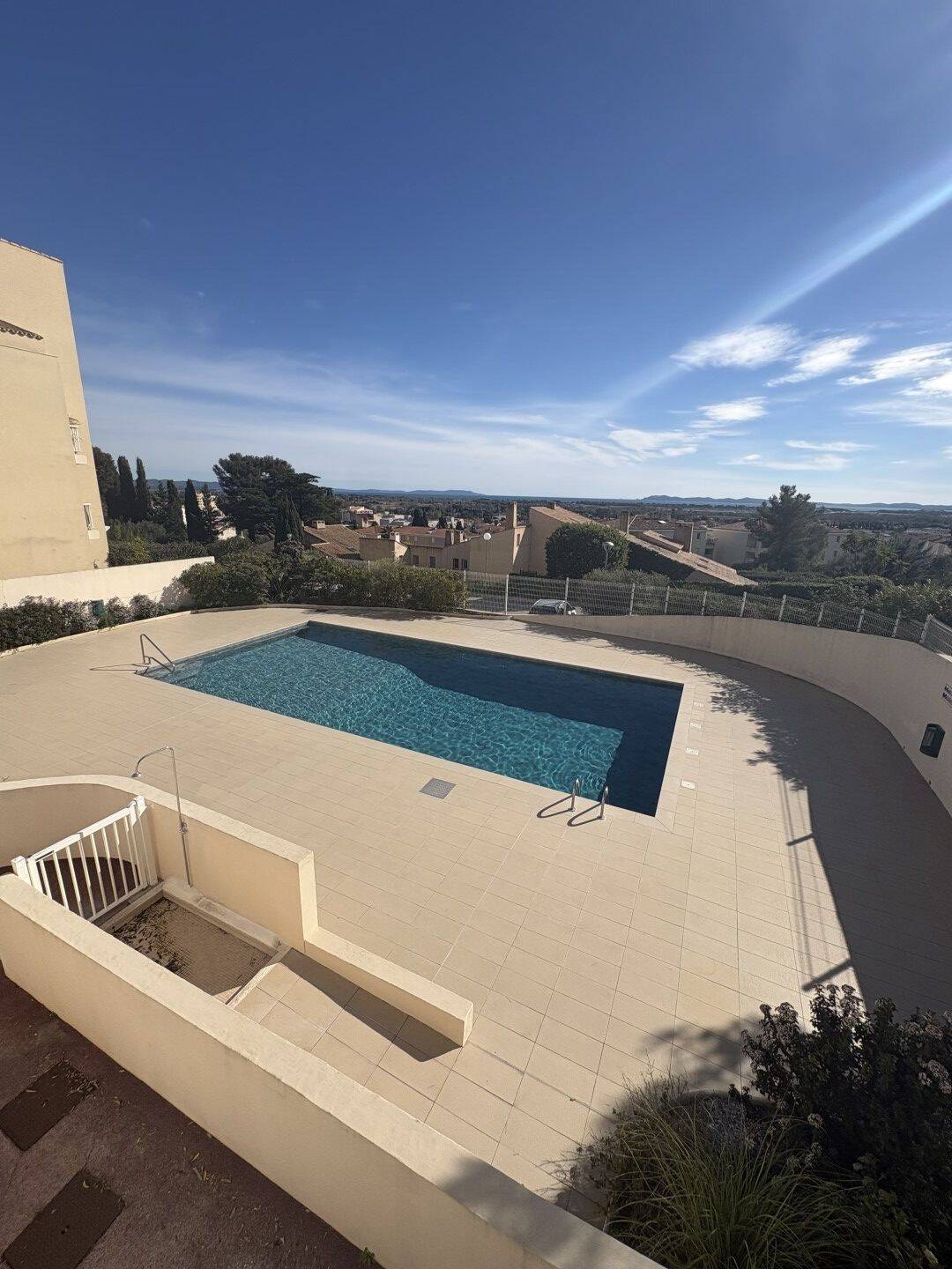 Maison à louer, 30m², HYERES