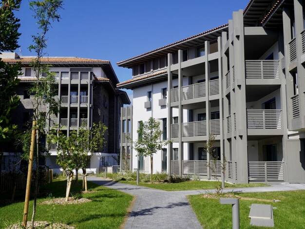 Appartement à vendre - neuf 300 000 € 1 pièce 33,7 m² Quatre Cantons Anglet 64600