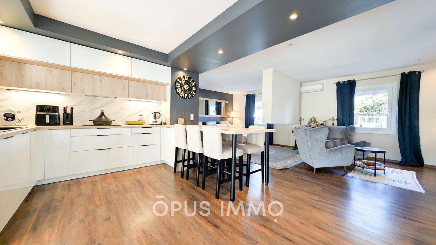 Maison à vendre, 152m², GALLARGUES LE MONTUEUX