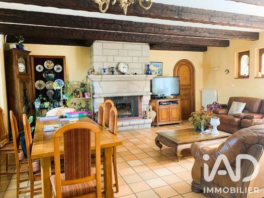 Maison à vendre 362 500 € 6 pièces 4 chambres 157 m² 1 081 m² de terrain Nord Caudan 56850