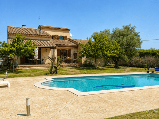 Maison à vendre 339 000 € 6 pièces 4 chambres 159 m² 1 570 m² de terrain Saint-Alexandre 30130