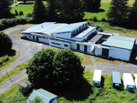 Local d'activités à vendre 702 000 € 350 m² d'espace de stockage Nord-RN Lannemezan 65300