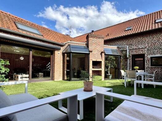 Maison à vendre 475 000 € 7 pièces 2 chambres 205 m² 594 m² de terrain Templeuve-en-Pévèle 59242