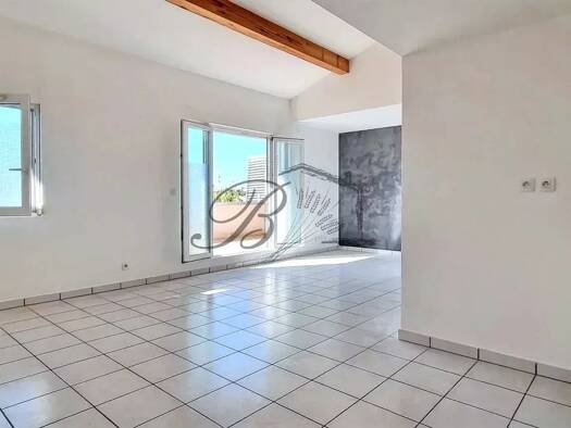 Appartement à vendre 279 000 € 4 pièces 3 chambres 70 m² 1er étage Peyriere Pertuis 84120