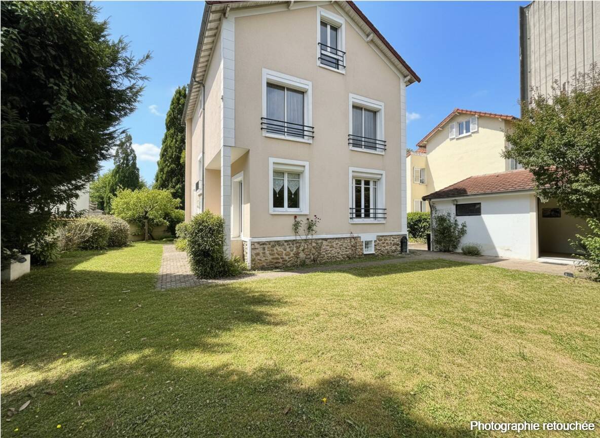 Maison à vendre, 170m², SAINT MAUR DES FOSSES