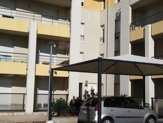 Appartement à louer 504 € 2 pièces 1 chambre 40,1 m² Étage 1/3 Urbain Nord Bagnols-sur-Cèze 30200