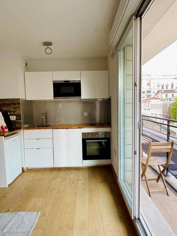 Maison à louer, 25m², COURBEVOIE