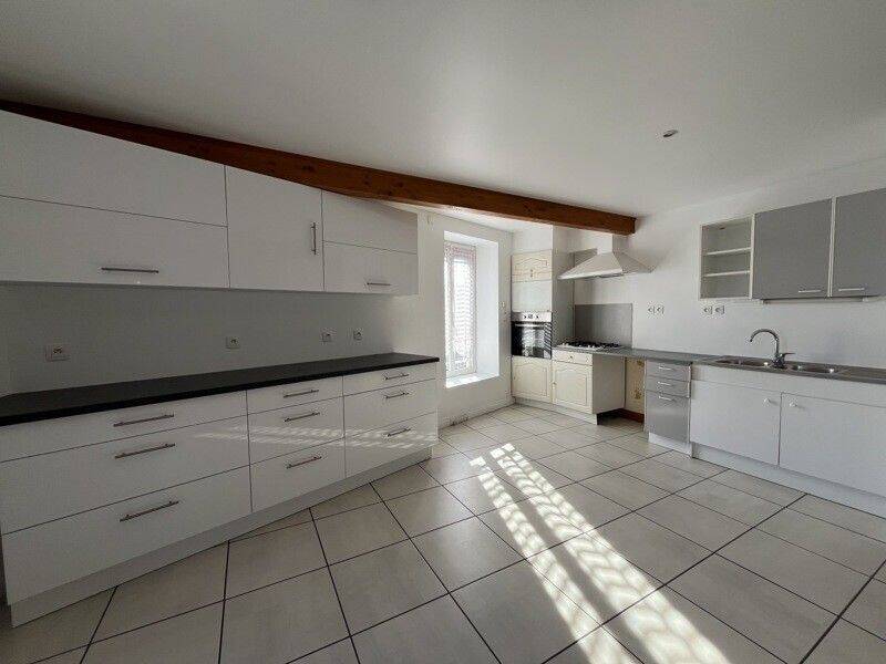 Maison à louer, 96m², SATHONAY CAMP