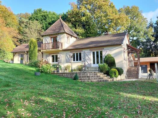 Maison à vendre 368 000 € 5 pièces 3 chambres 112 m² 5 533 m² de terrain Mortagne-au-Perche 61400