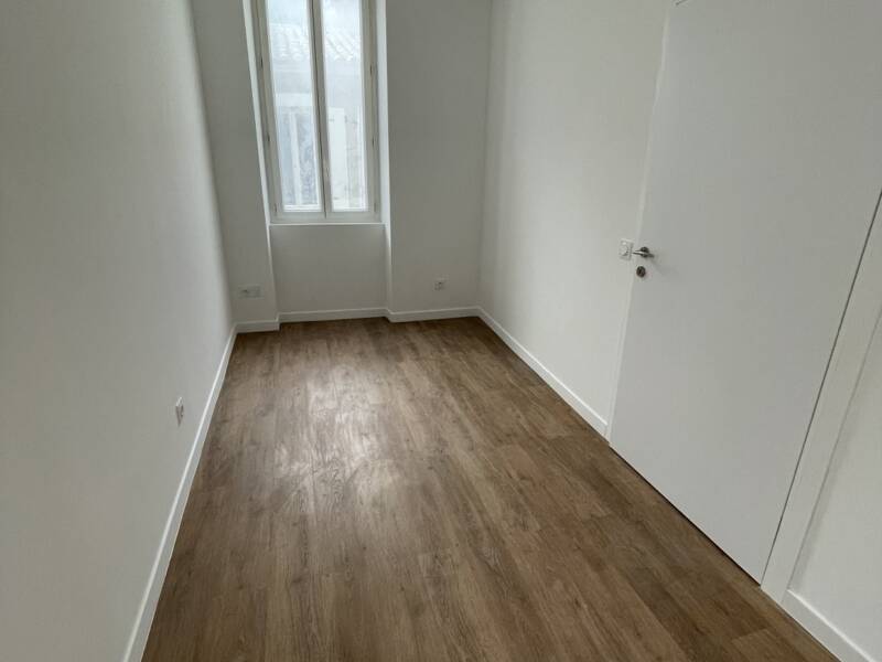 Maison à louer, 26m², MARSEILLE 6E