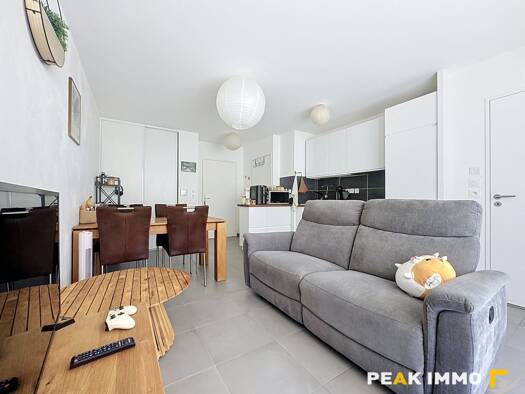 Appartement à vendre 204 500 € 2 pièces 1 chambre 40,4 m² Étage 1/3 Rumilly 74150
