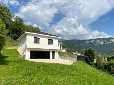 Maison à vendre 695 000 € 6 pièces 4 chambres 120 m² 1 062 m² de terrain La Buisse 38500