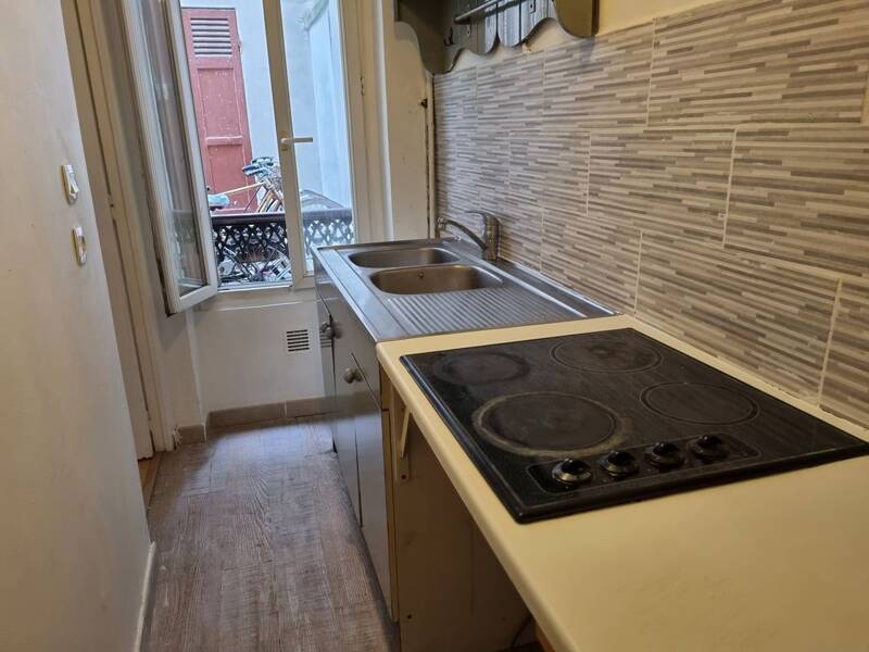 Maison à louer, 28m², PARIS 18E