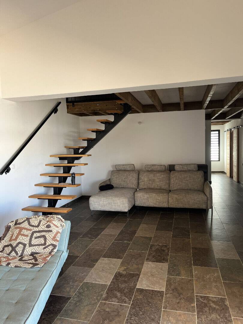 Maison à louer, 141m², SAINT PIERRE