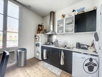 Appartement à louer 660 € 3 pièces 2 chambres 47 m² 1 étages Coutras 33230