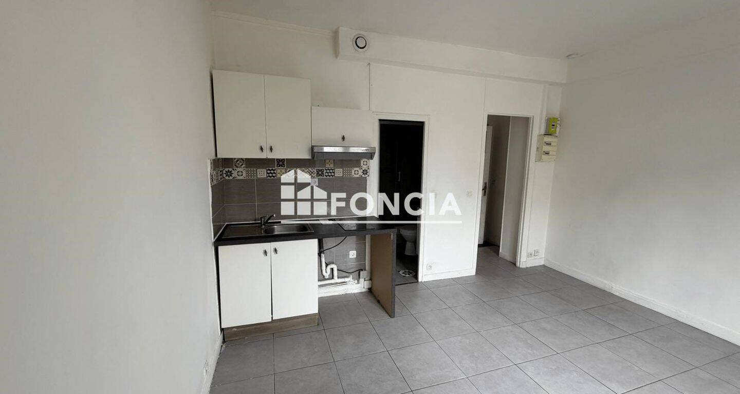 Maison à louer, 21m², CORBEIL ESSONNES