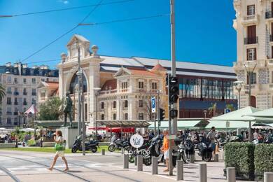 Local commercial avec bail commercial 90 m² de surface de vente Nice 06000