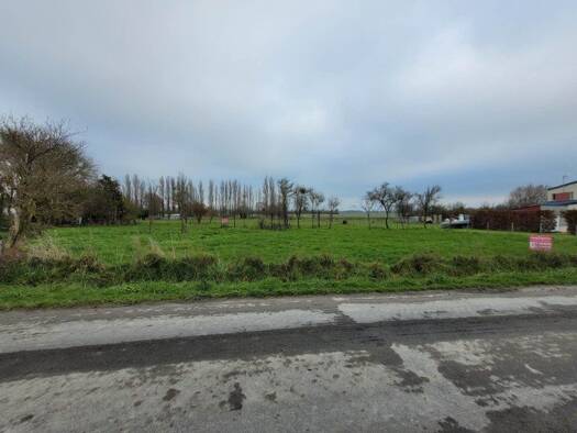 Terrain constructible à vendre 138 000 € 899 m² de terrain Cherrueix 35120