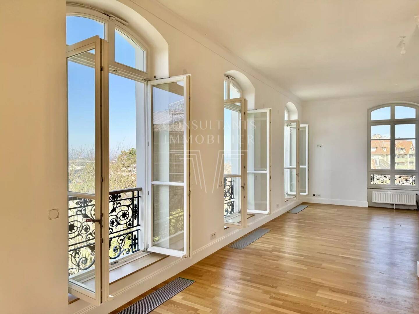 Maison à vendre, 458m², TROUVILLE SUR MER