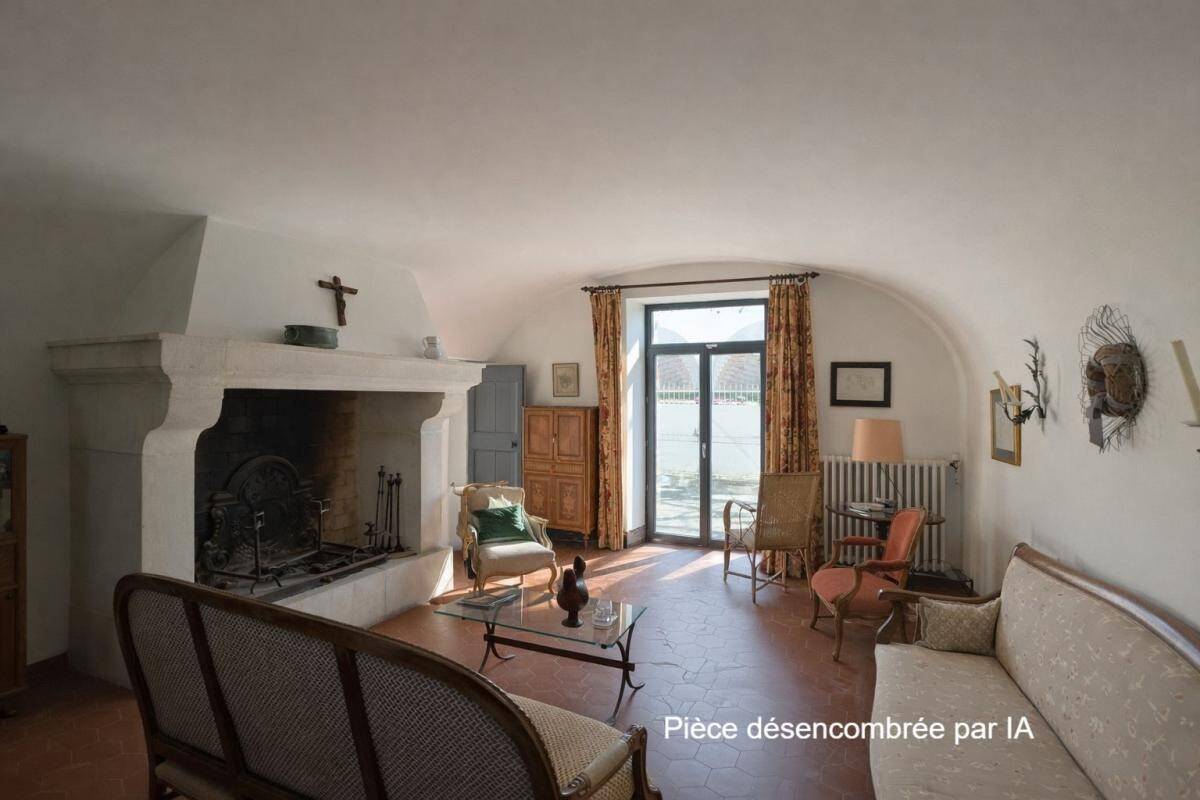 Maison à vendre, 250m², SAINT JEAN DE MARUEJOLS ET AVEJAN